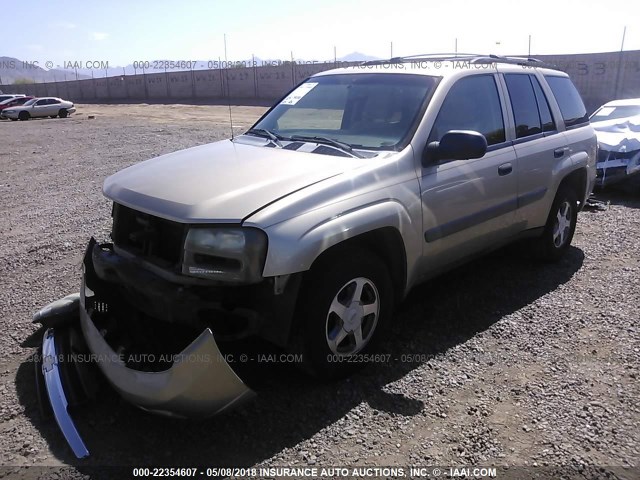 1GNDS13S452231825 - 2005 CHEVROLET TRAILBLAZER LS/LT TAN photo 2