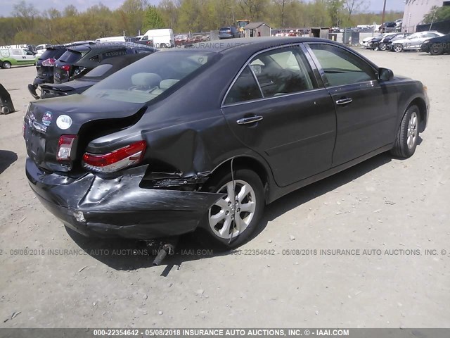 4T1BF3EK5BU663414 - 2011 TOYOTA CAMRY SE/LE/XLE GRAY photo 4