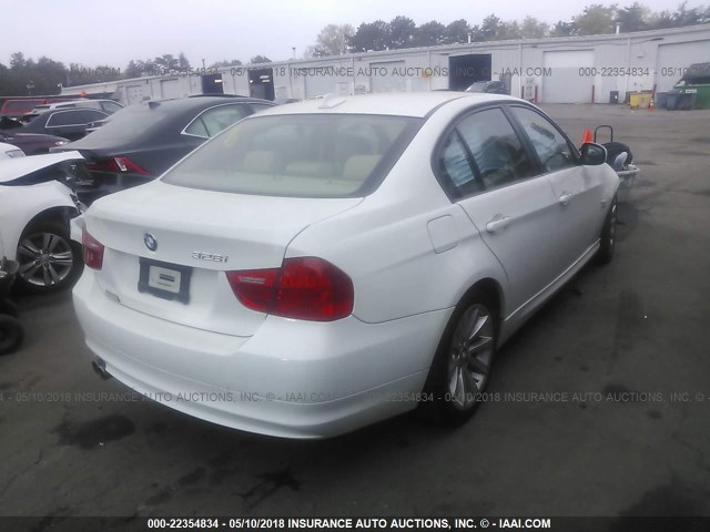 WBAPK5C5XBA660585 - 2011 BMW 328 XI SULEV WHITE photo 4