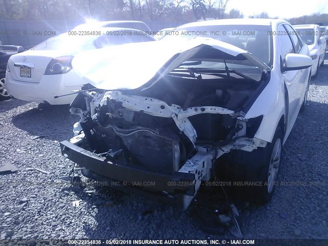 4T1BF1FK9DU290206 - 2013 TOYOTA CAMRY L/SE/LE/XLE 白色 照片 6