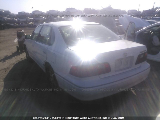 4T1BF18B1WU243560 - 1998 TOYOTA AVALON XL/XLS WHITE photo 3