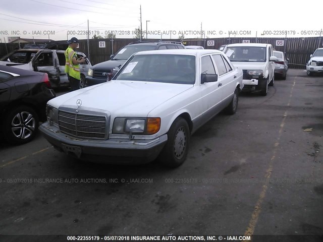 WDBCA35D8JA406626 - 1988 MERCEDES-BENZ 420 SEL WHITE photo 2