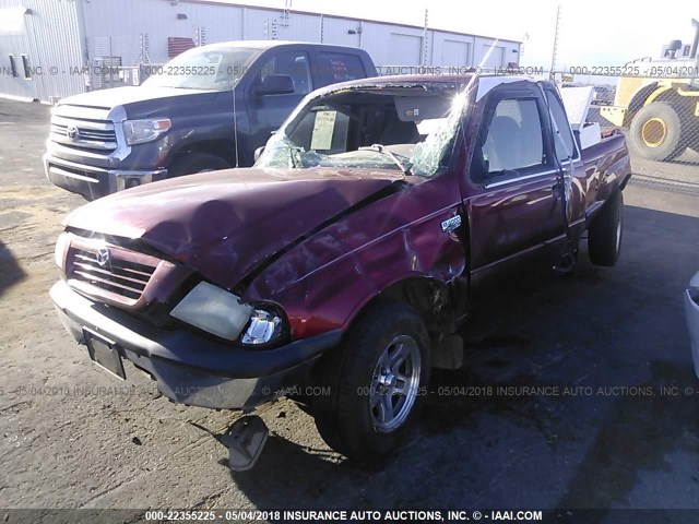 4F4YR16X8YTM10033 - 2000 MAZDA B4000 CAB PLUS RED photo 2