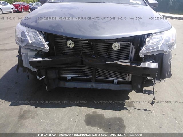 4T1BF1FK9CU180898 - 2012 TOYOTA CAMRY SE/LE/XLE 灰色 照片 6