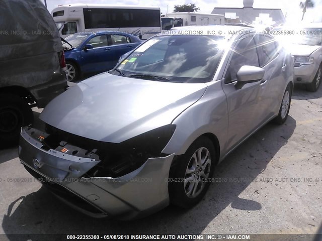 3MYDLBZV0GY136472 - 2016 TOYOTA SCION IA GRAY photo 2