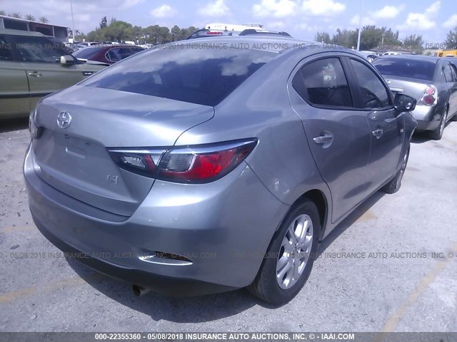 3MYDLBZV0GY136472 - 2016 TOYOTA SCION IA GRAY photo 4