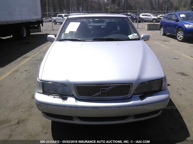 YV1LS5671W3487848 - 1998 VOLVO S70 GLT SILVER photo 6