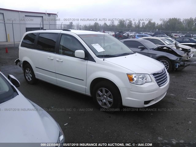 2A4RR5D10AR240048 - 2010 CHRYSLER TOWN & COUNTRY TOURING WHITE photo 1