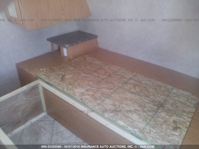 5SFNB2822BE216176 - 2011 HEARTLAND NTRAL24RBS  白色 照片 5