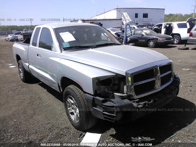 1D7HE42K47S107633 - 2007 DODGE DAKOTA SLT SILVER photo 1