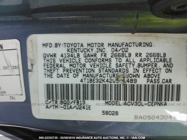 4T1BE32K42U582489 - 2002 TOYOTA CAMRY LE/XLE/SE ლურჯი ფოტო 9