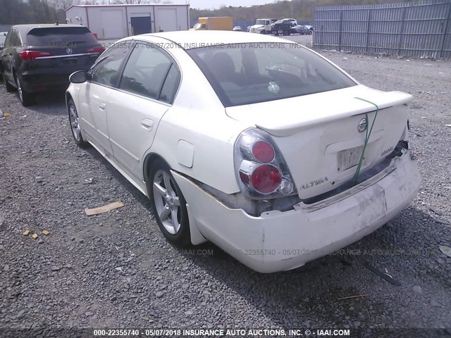 1N4BL11D05C328456 - 2005 NISSAN ALTIMA SE/SL/SE-R WHITE photo 3