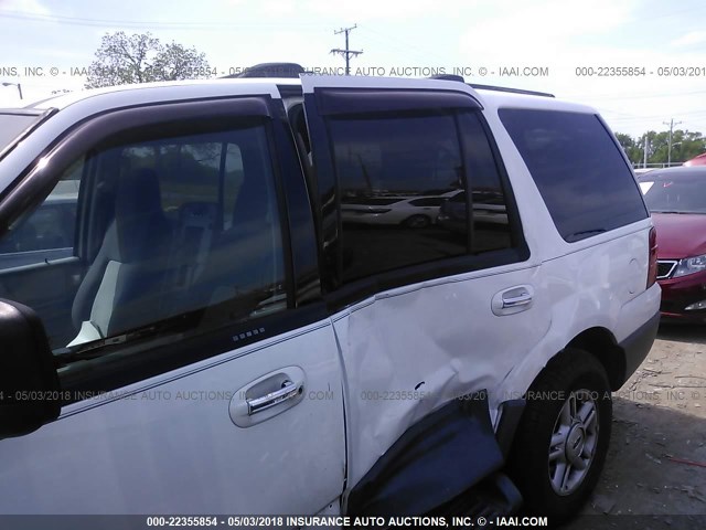 1FMPU16L54LB65391 - 2004 FORD EXPEDITION XLT WHITE photo 6