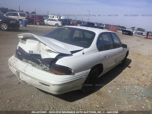 1G2HX52K8WH209205 - 1998 PONTIAC BONNEVILLE SE WHITE photo 4