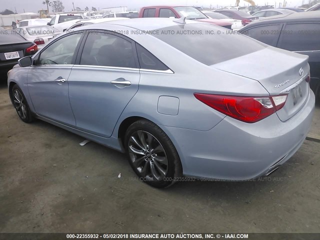 5NPEC4AC3BH139557 - 2011 HYUNDAI SONATA SE/LIMITED SILVER photo 3