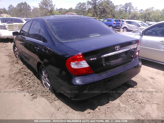 JTDBF30K920040347 - 2002 TOYOTA CAMRY LE/XLE/SE BLACK photo 3