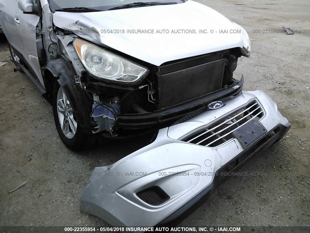 KM8JU3ACXCU337674 - 2012 HYUNDAI TUCSON GLS/LIMITED SILVER photo 6