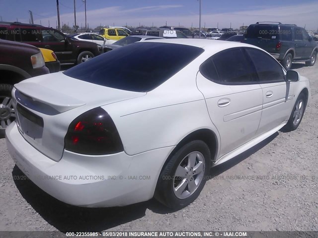 2G2WP552671203264 - 2007 PONTIAC GRAND PRIX WHITE photo 4