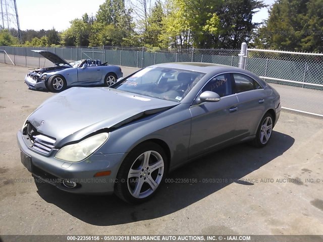 WDDDJ75X56A032299 - 2006 MERCEDES-BENZ CLS 500C GRAY photo 2