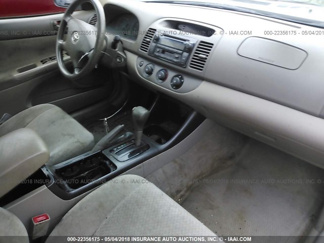 JTDBE32K820047483 - 2002 TOYOTA CAMRY LE/XLE/SE 绿色 照片 5