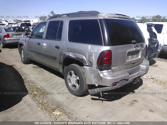 1GNET16S156131039 - 2005 CHEVROLET TRAILBLAZER EXT LS/EXT LT SILVER photo 3