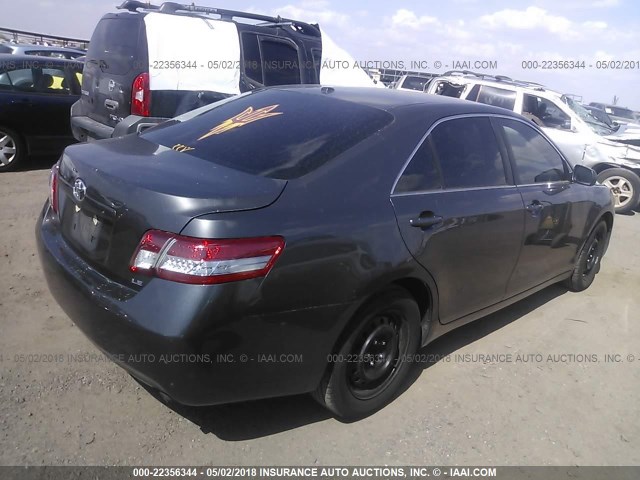 4T4BF3EK2BR161398 - 2011 TOYOTA CAMRY SE/LE/XLE GRAY photo 4
