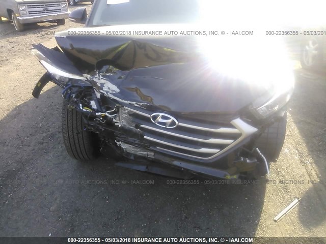 KM8J33A23HU453302 - 2017 HYUNDAI TUCSON LIMITED/SPORT AND ECO/SE BLACK photo 6