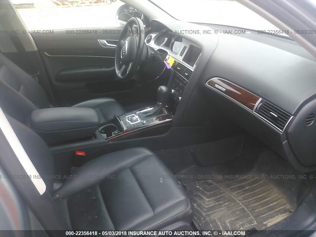 WAUKGAFB2BN036083 - 2011 AUDI A6 PRESTIGE ვერცხლისფერი ფოტო 5