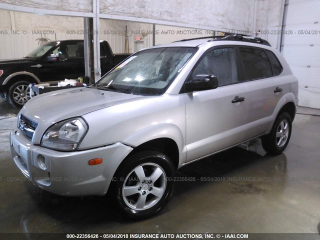 KM8JM12B35U120805 - 2005 HYUNDAI TUCSON GL SILVER photo 2