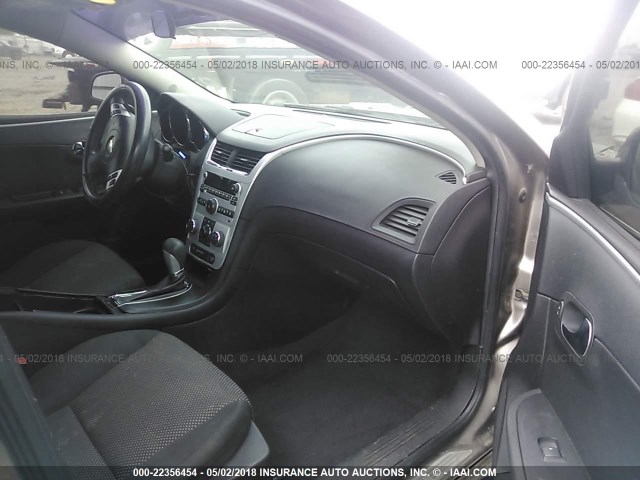 1G1ZC5E03AF201452 - 2010 CHEVROLET MALIBU 1LT 棕色 照片 5
