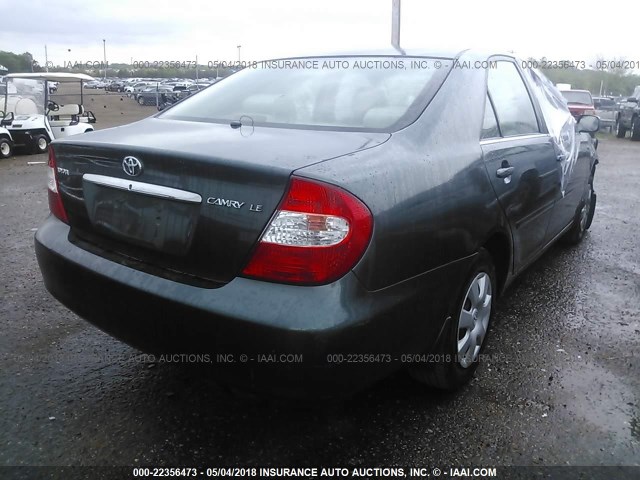 JTDBE32K640265960 - 2004 TOYOTA CAMRY LE/XLE GREEN photo 4