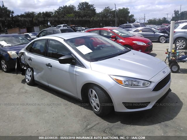 1FADP3E22GL201339 - 2016 FORD FOCUS S SILVER photo 1