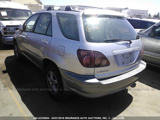 JT6HF10U9X0082211 - 1999 LEXUS RX 300 SILVER photo 3