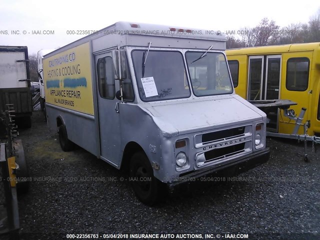 1GCHP32K5J3324558 - 1988 CHEVROLET P30 STEPVAN  SILVER photo 1