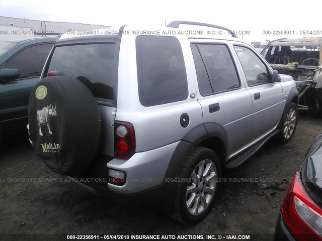 SALNY22264A416572 - 2004 LAND ROVER FREELANDER SE SILVER photo 4