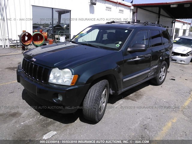 1J4GR48K85C715285 - 2005 JEEP GRAND CHEROKEE LAREDO/COLUMBIA/FREEDOM GREEN photo 2