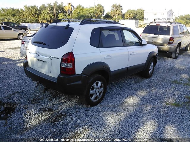 KM8JN12D25U133897 - 2005 HYUNDAI TUCSON GLS/LX WHITE photo 4