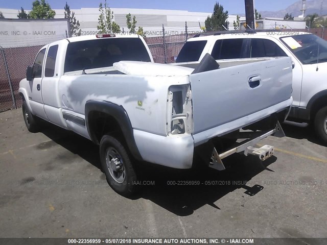 1GBHC29U47E192150 - 2007 CHEVROLET SILVERADO C2500 HEAVY DUTY WHITE photo 3