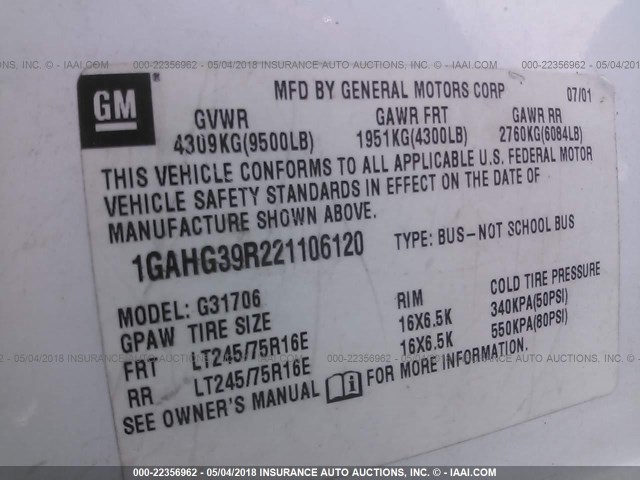 1GAHG39R221106120 - 2002 CHEVROLET EXPRESS G3500  WHITE photo 9