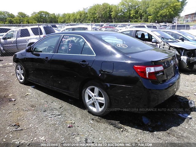 4T1BF1FK6CU053705 - 2012 TOYOTA CAMRY SE/LE/XLE BLACK photo 3