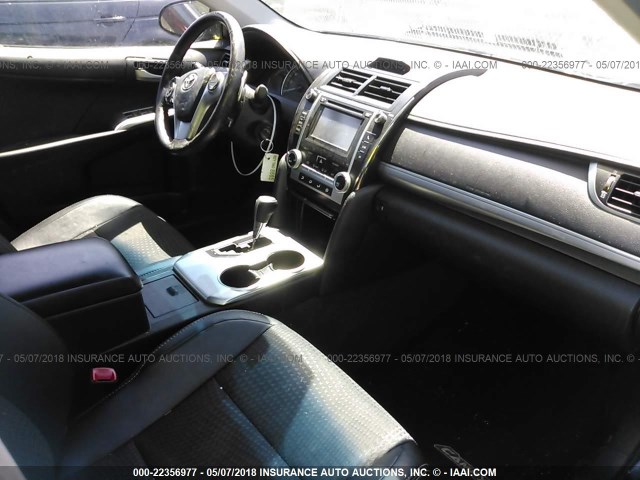 4T1BF1FK6CU053705 - 2012 TOYOTA CAMRY SE/LE/XLE Қара фото 5