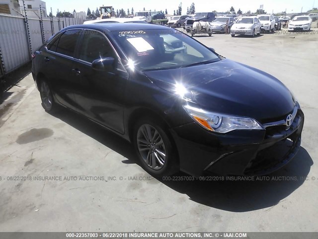 4T1BF1FK1GU145732 - 2016 TOYOTA CAMRY LE/XLE/SE/XSE BLACK photo 1