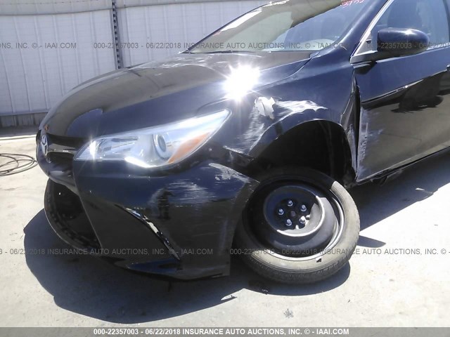 4T1BF1FK1GU145732 - 2016 TOYOTA CAMRY LE/XLE/SE/XSE BLACK photo 6