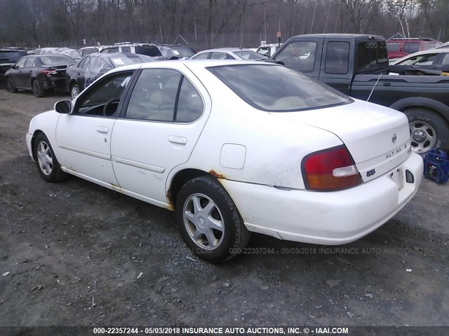 1N4DL01D1WC103953 - 1998 NISSAN ALTIMA XE/GXE/SE/GLE WHITE photo 3