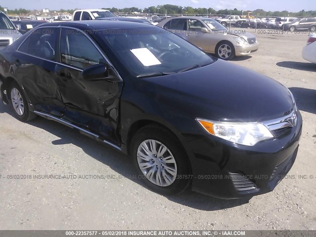 4T4BF1FK1ER437626 - 2014 TOYOTA CAMRY L/SE/LE/XLE 黑色 照片 1
