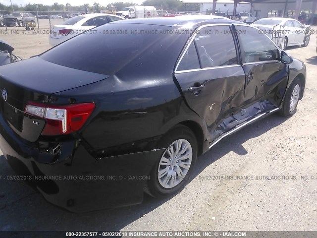 4T4BF1FK1ER437626 - 2014 TOYOTA CAMRY L/SE/LE/XLE 黑色 照片 4