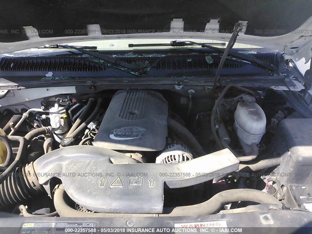 1GNFK16Z45J121297 - 2005 CHEVROLET SUBURBAN K1500 WHITE photo 10