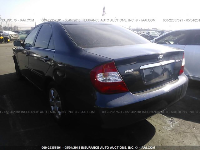 4T1BE32K24U324278 - 2004 TOYOTA CAMRY LE/XLE/SE BLUE photo 3