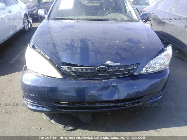 4T1BE32K24U324278 - 2004 TOYOTA CAMRY LE/XLE/SE BLUE photo 6