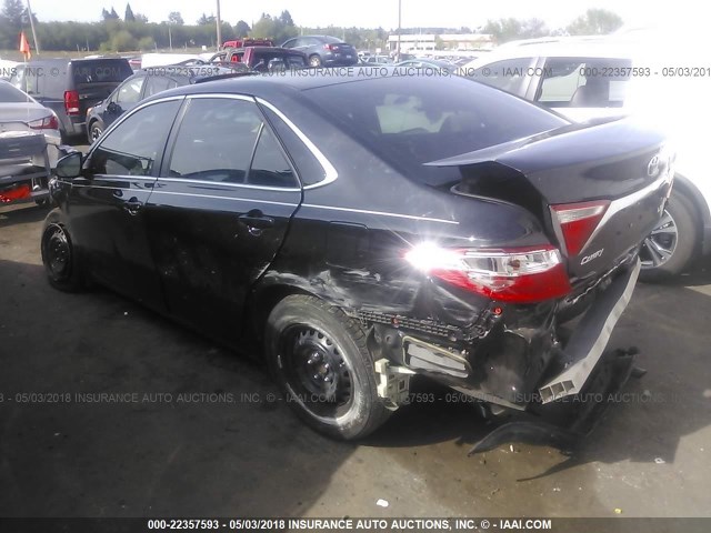 4T4BF1FK0FR469646 - 2015 TOYOTA CAMRY LE/XLE/SE/XSE BLACK photo 3